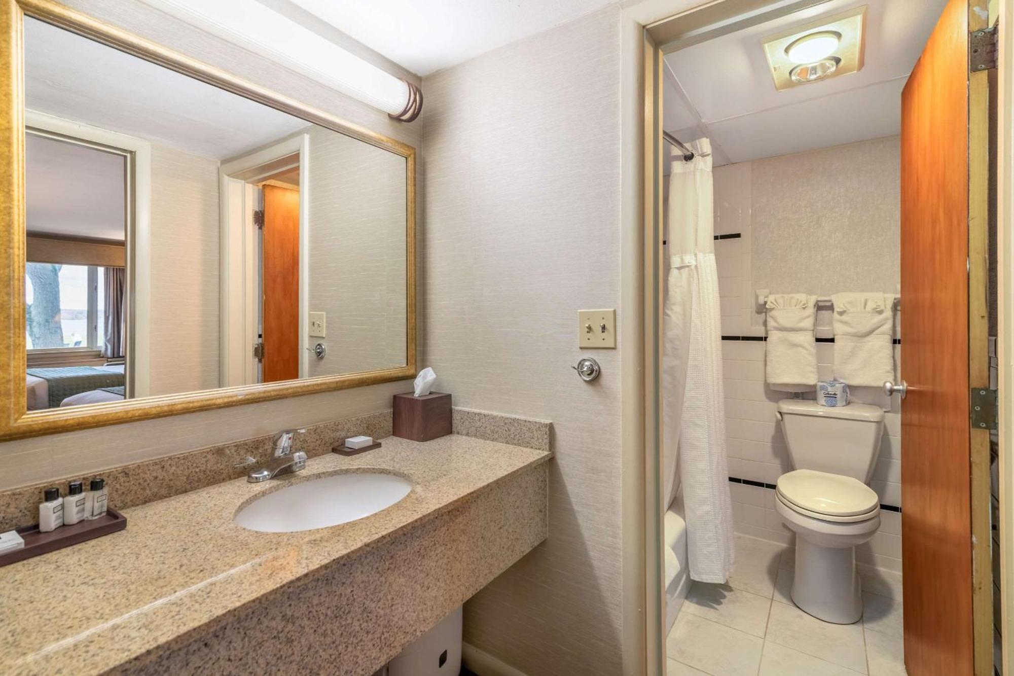 The Inn At Gran View Ogdensburg, Ascend Hotel Collection Ngoại thất bức ảnh
